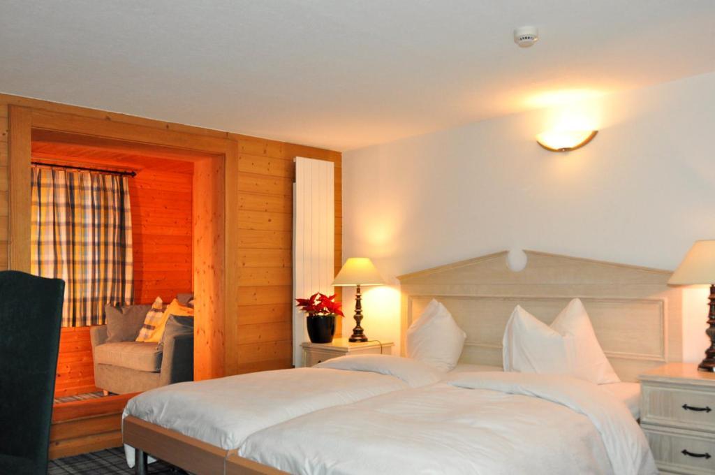 Hotel De La Paix ฌ็องเปรี ห้อง รูปภาพ