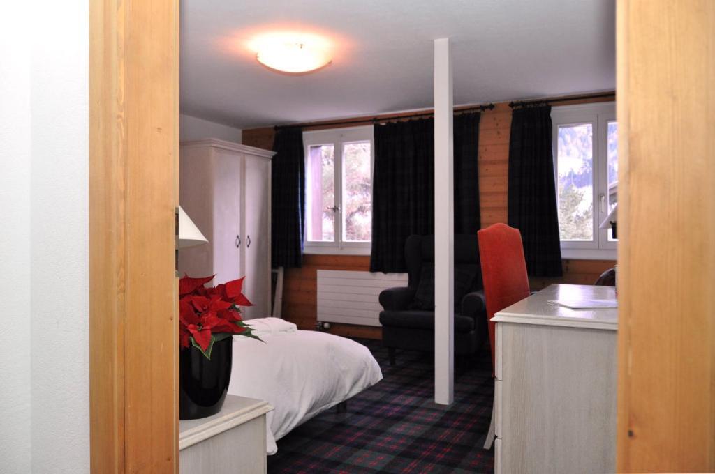 Hotel De La Paix ฌ็องเปรี ห้อง รูปภาพ